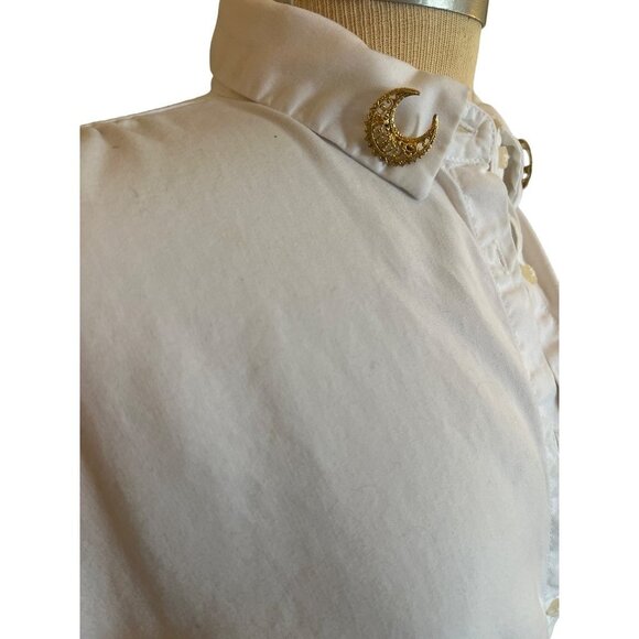 Crescent Moon Shaped Filagree Gold Tone Small Brooch Vintage Elegant - Picture 9 of 9